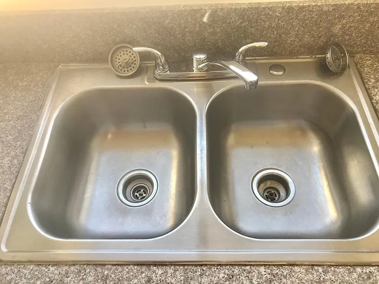Kitchen sink