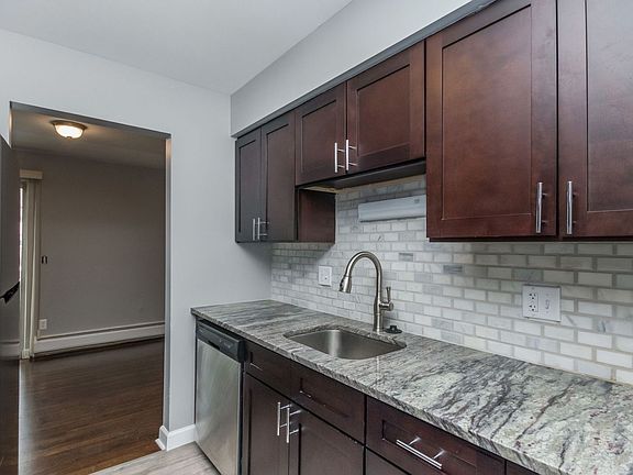 4th image of 33302 Kingslane Ct APT 8