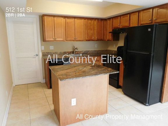4th image of 512 SE 1st St
