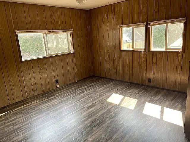 18508 E Liberty Ave — Photo 5