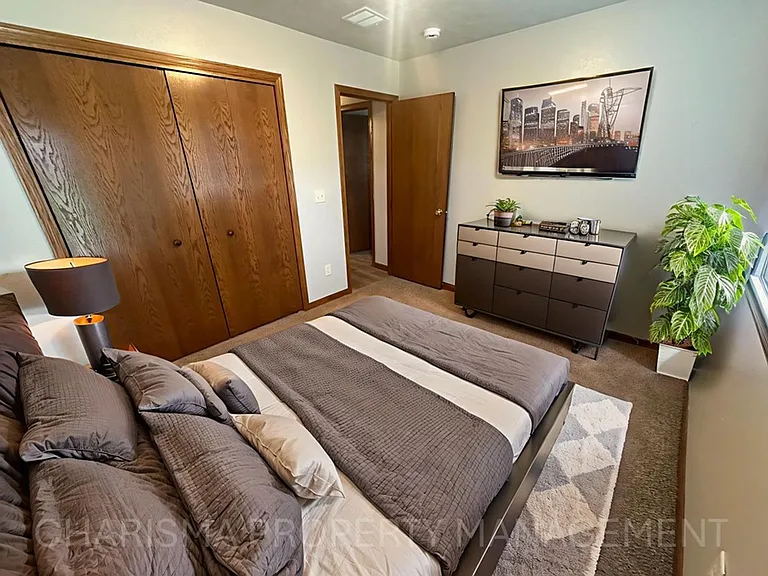 403 N 9th Ave — Photo 26