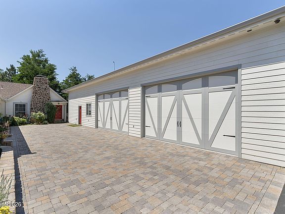 4th image of 1651 N Winnie Ln