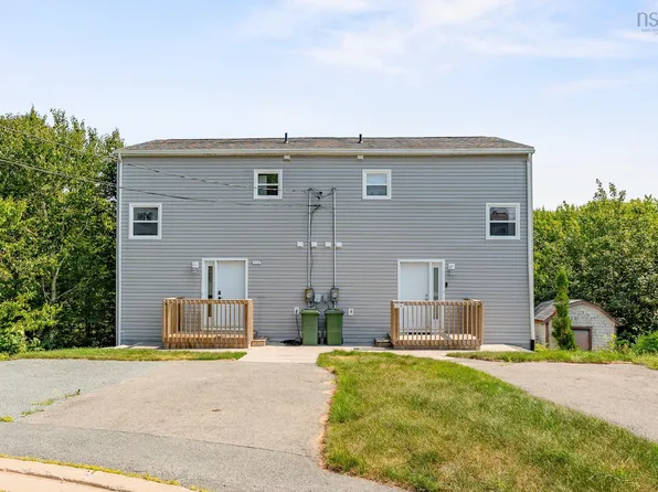 116 Thornhill Dr #114, Halifax, NS B3R 2J3