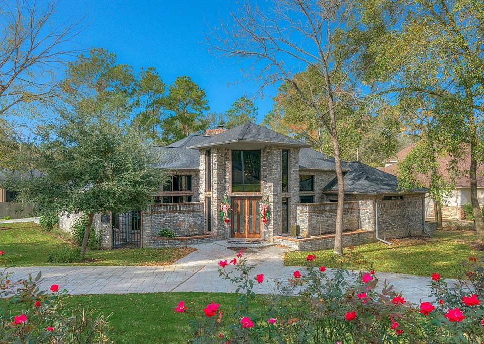 1st image of 101 Clear Springs Dr