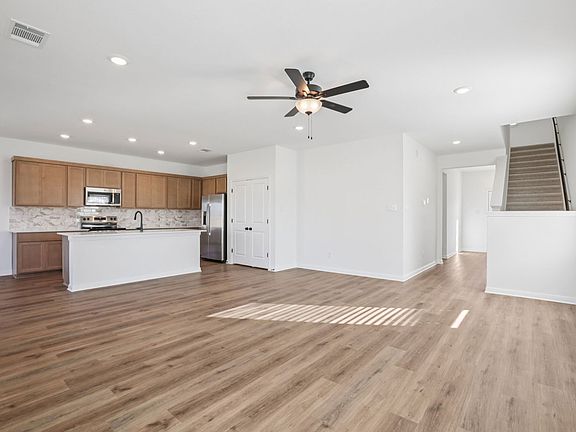 4_10-web-or-mls-55-480 Josey Wales-S2112-010