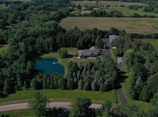 E6520 Heinke Rd, New London, WI 54961