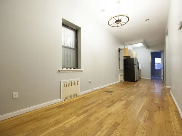 180 Jefferson Street image 1 of 8