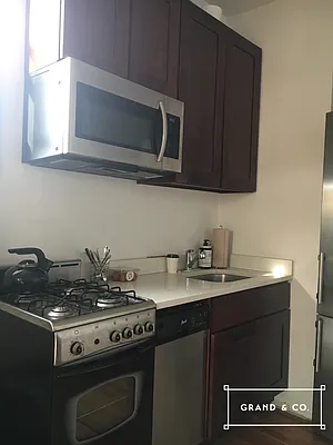 Rented by Grand & Co. | media 28