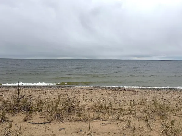8292 Northpoint Shrs, Alpena, MI 49707