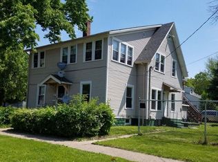 423 8th St #A, Beloit, WI 53511