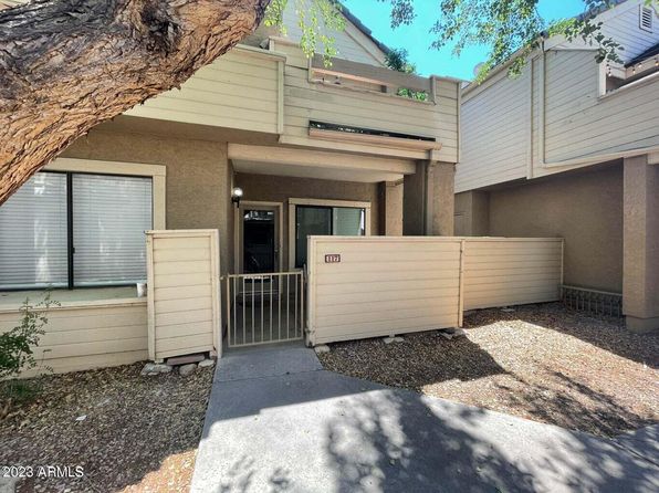 2035 S Elm St