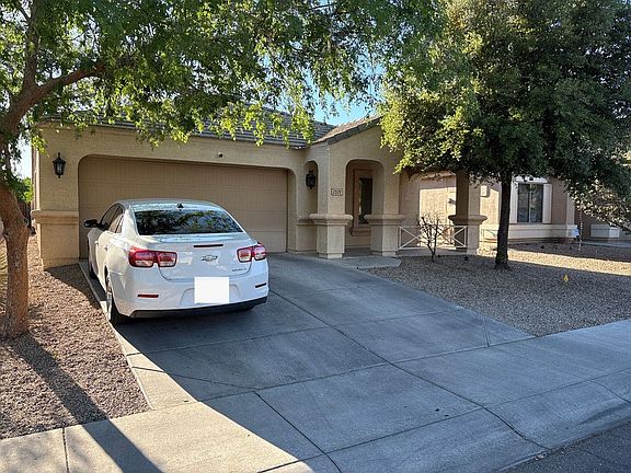 3rd image of 2320 S 101st Dr