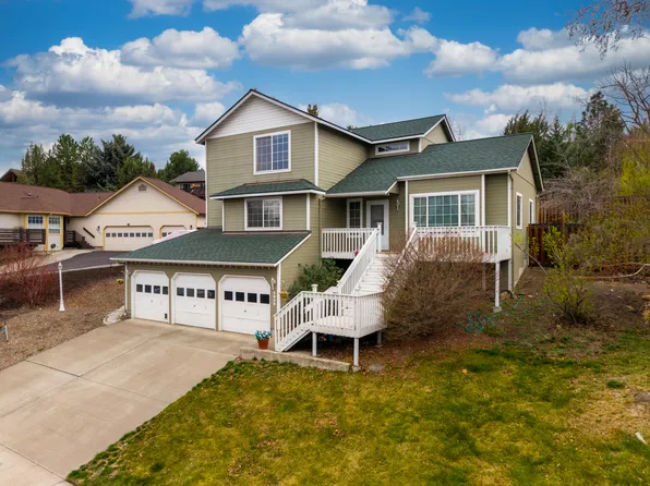 3059 SW 36th St, Redmond, OR 97756