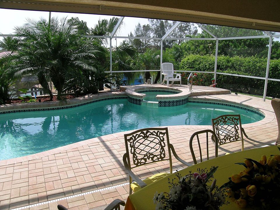 POOL FROM LANAI