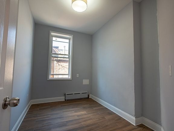 5th image of 34 1/2 Saint Marks Pl #11A