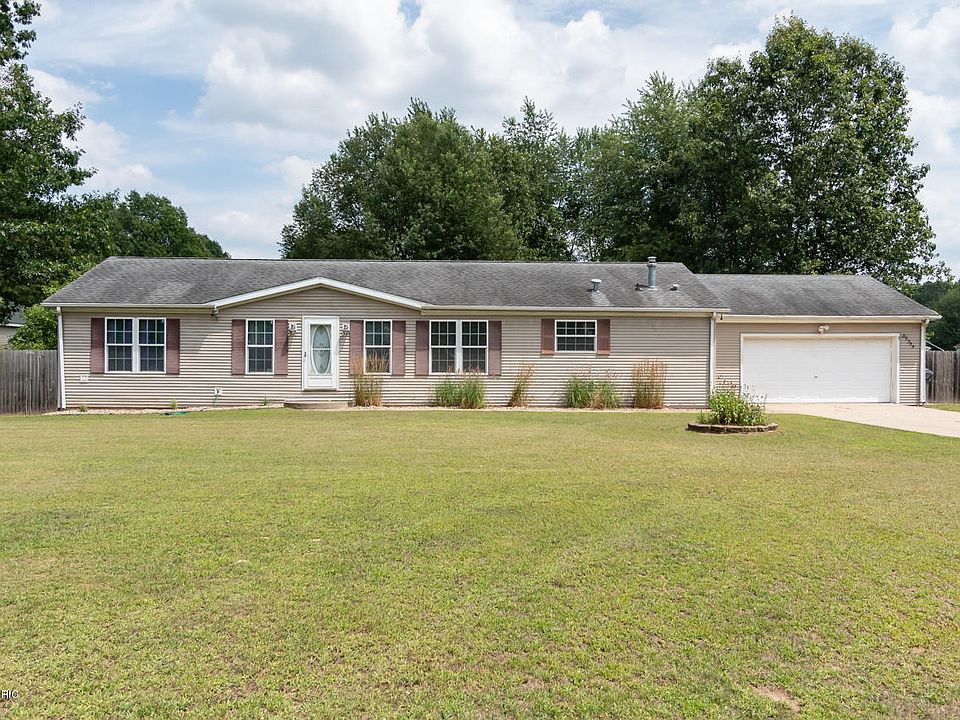 1st image of 29355 Woodlyn Dr