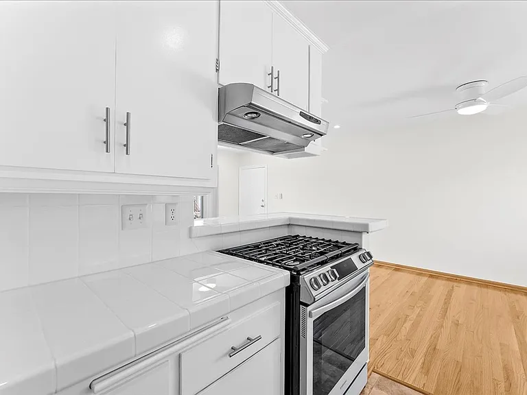 1701 Washington Way #12 — Photo 6