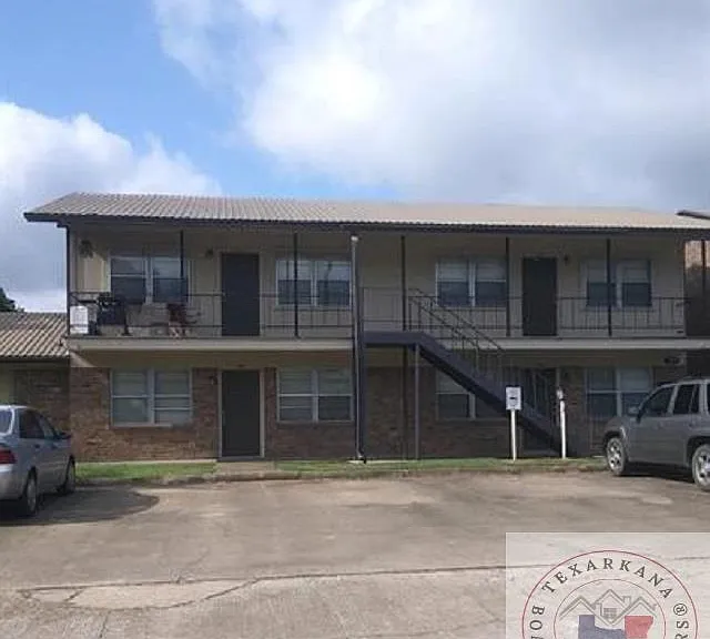 109 Mitchell St — Photo 1