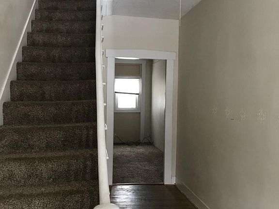 3rd image of 313 E Court St
