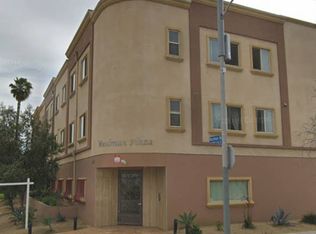 Woodman (7061) - 202 (8), Van Nuys, CA 91405
