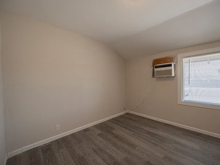 864 E Chandler Blvd, Chandler Az — Photo 6