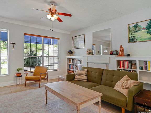 5th image of 307 STRATFORD CT