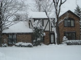 22438 Vacri Ln, Farmington Hills, MI 48335