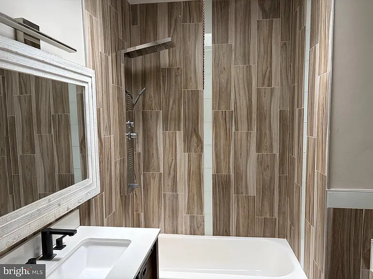 141 S 57th St #2 — Photo 8