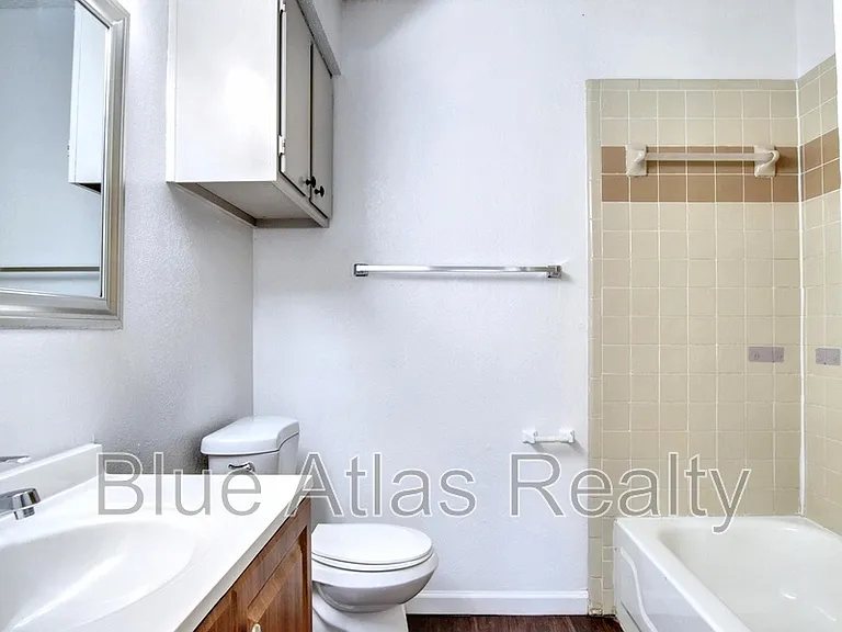 916 Hilltop Dr #B — Photo 14
