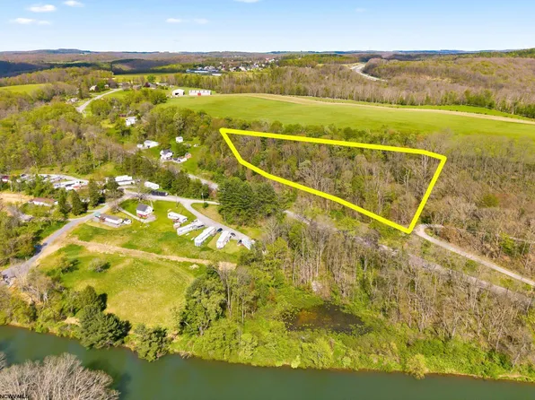 Country Ln, Bruceton Mills, WV 26525