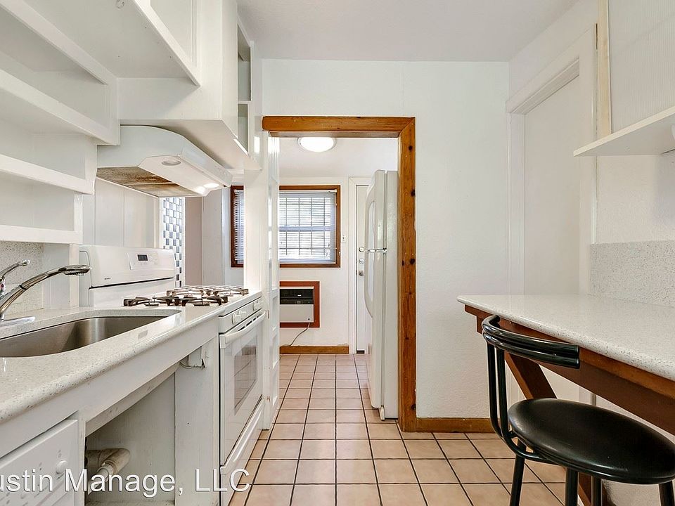 1st image of 704 Sparks Ave #B