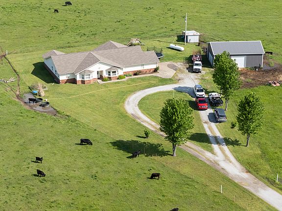 2nd image of 439990 E 180th Rd