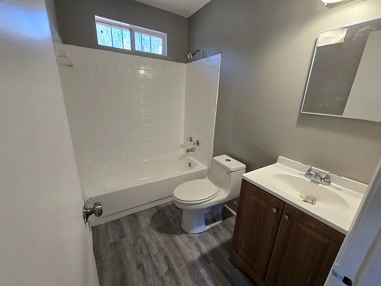 4104 Lone Oak Dr — Photo 6