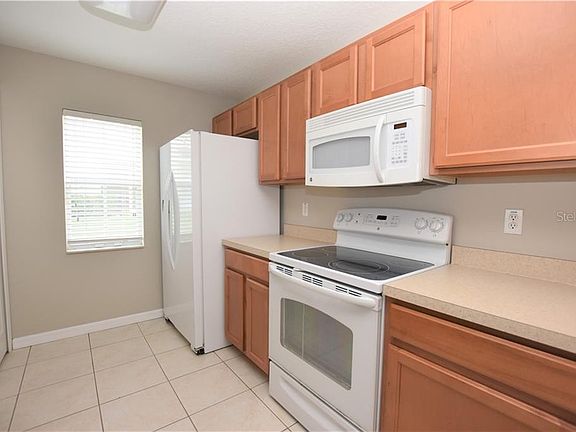 3rd image of 5404 Fieldstone Dr