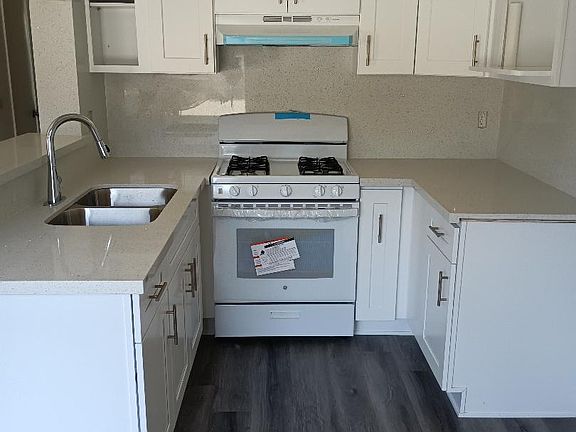 2nd image of 12227 Osborne Pl #2B-1Ba-900Sqft