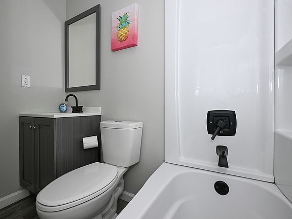 2nd image of 5962 Kimberly Dr