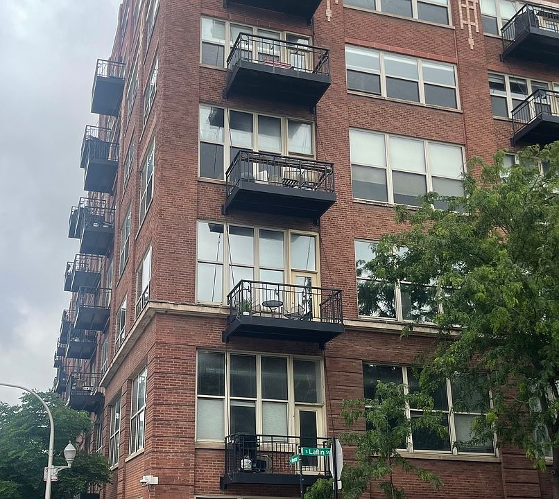 1st image of 1500 W Monroe St Unit 222