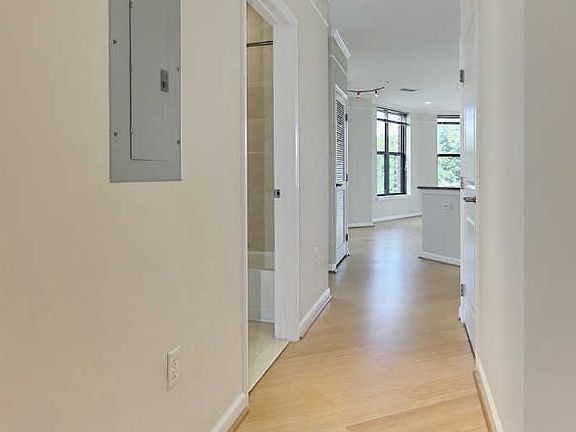 3rd image of 444 W Broad St Unit 429