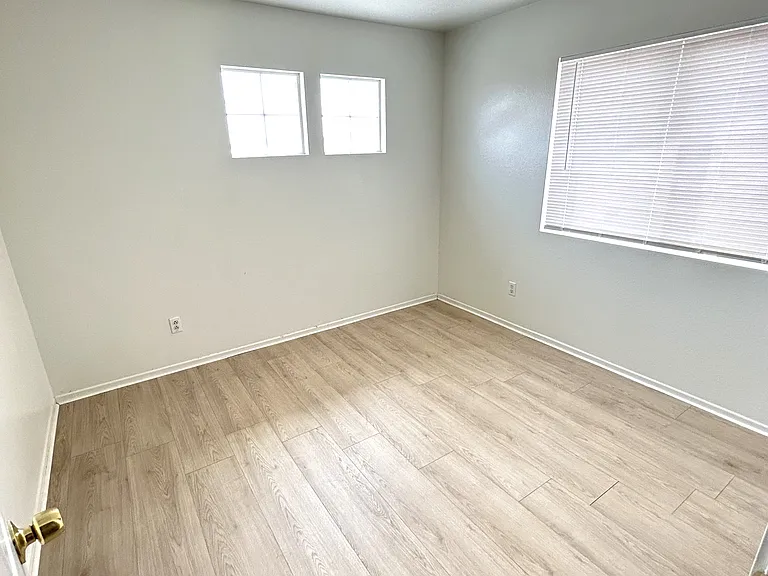14998 Skipper Ln — Photo 7