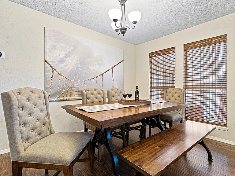 2916 Duchess Trl — Photo 17