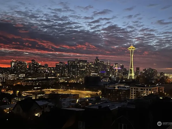 900 Warren Avenue N #301, Seattle, WA 98109