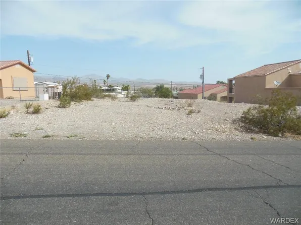 1345 Gemstone Ave, Bullhead City, AZ 86442