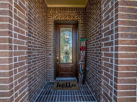 4th image of 11074 Walts Run Ln