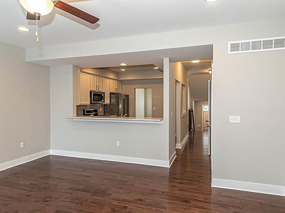 5th image of 2527 W Towne St #58