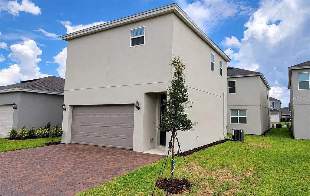 1 bed, 1.0 bath, 624 sqft, $1,575 — Photo 1