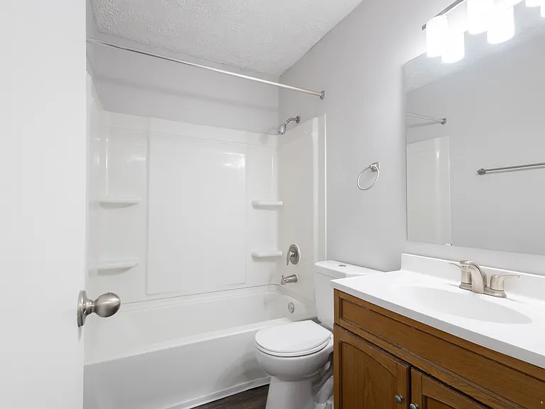 Fountainview Apartments — Photo 14