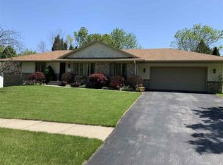 3842 Lookout Dr, Rockford, IL