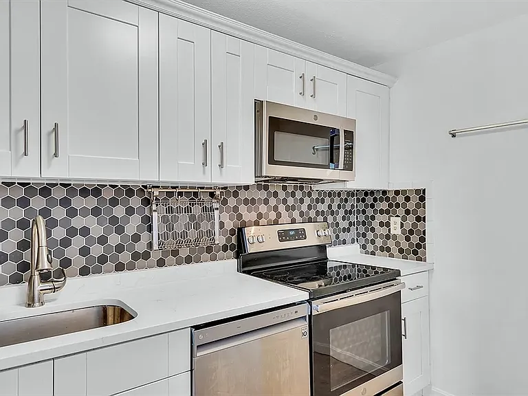 125 Trapelo Rd #12 — Photo 1