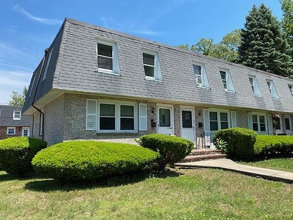 4th image of 37-49 Arcadia Ave