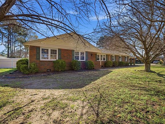 3rd image of 307 Ridgeland Dr